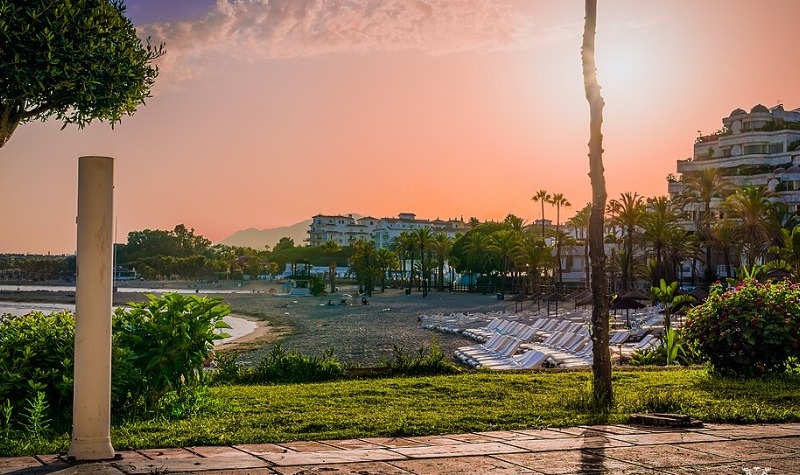Stunning Properties for Sale on Marbella's Golden Mile